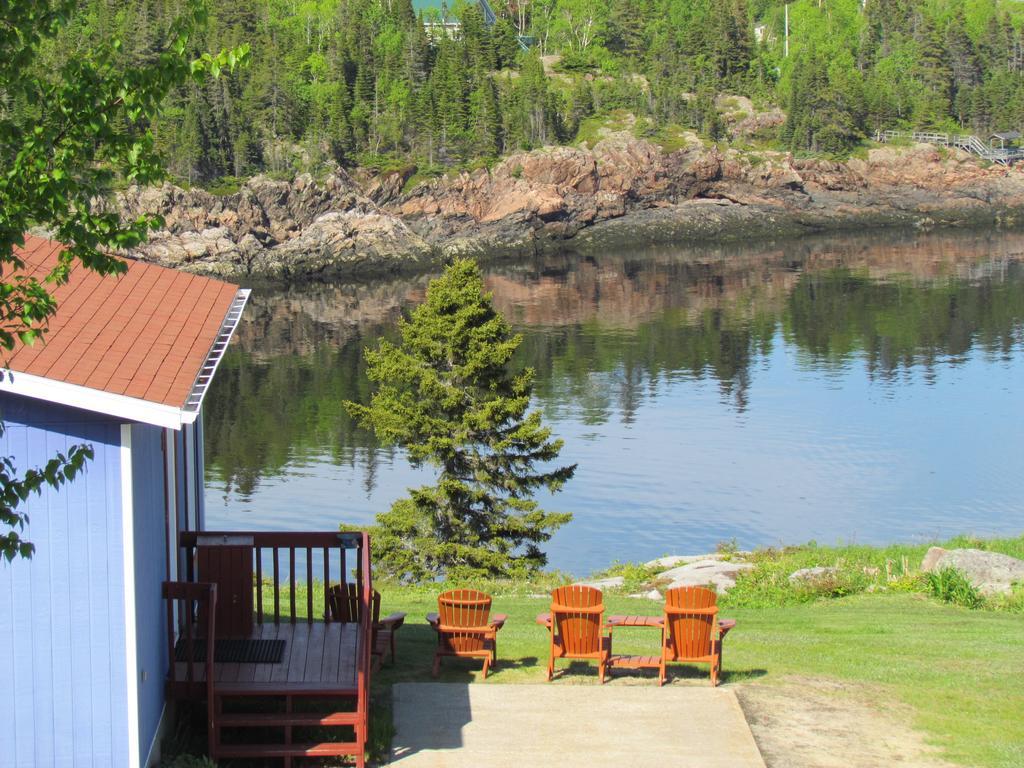 Les Chalets Au Bord De La Mer Les Escoumins Luaran gambar