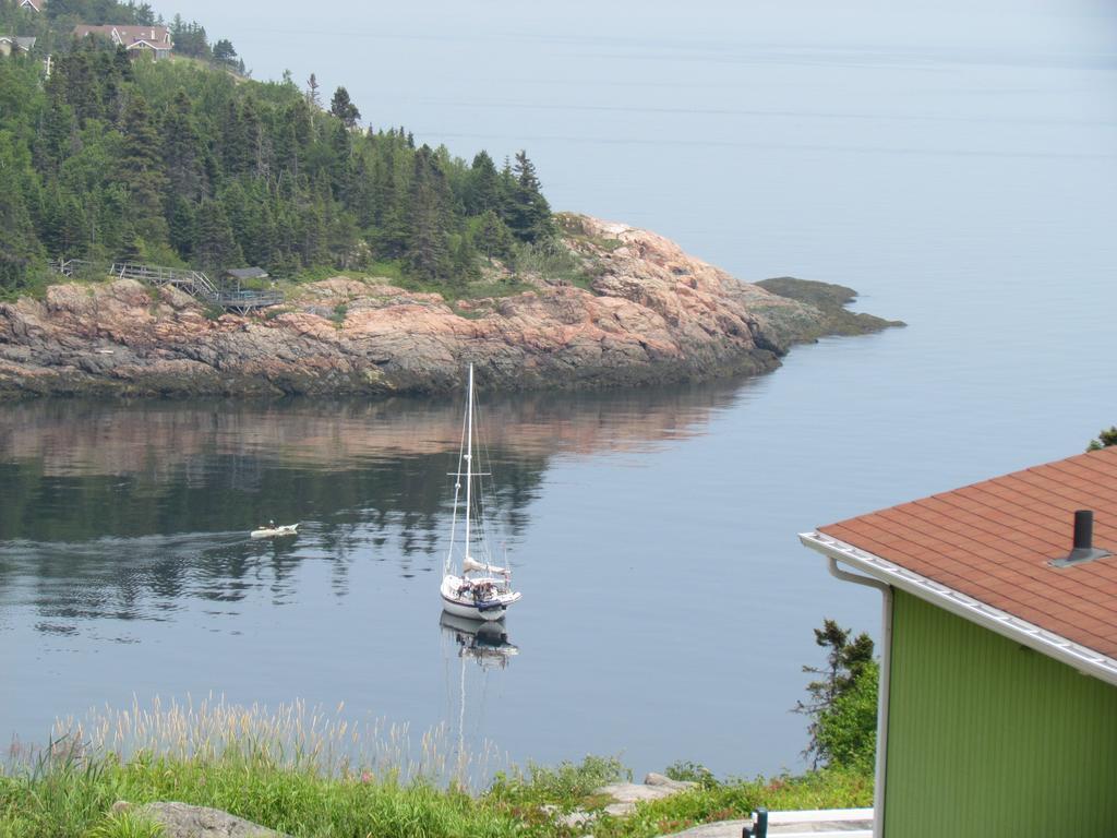 Les Chalets Au Bord De La Mer Les Escoumins Luaran gambar