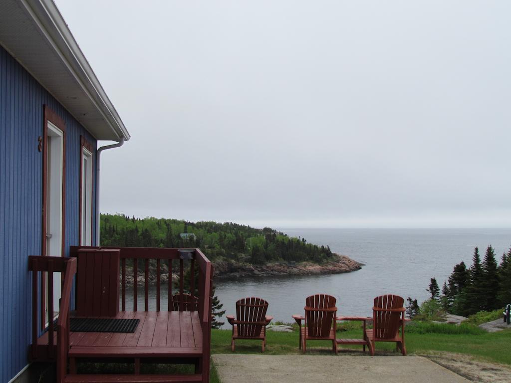 Les Chalets Au Bord De La Mer Les Escoumins Bilik gambar