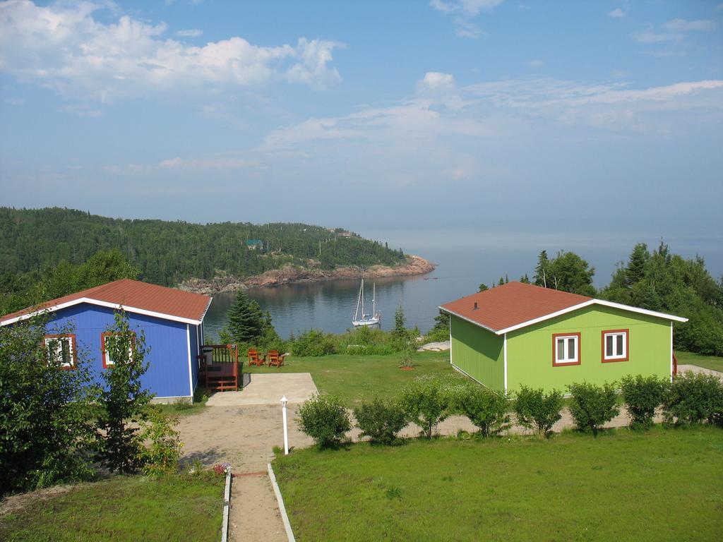 Les Chalets Au Bord De La Mer Les Escoumins Luaran gambar